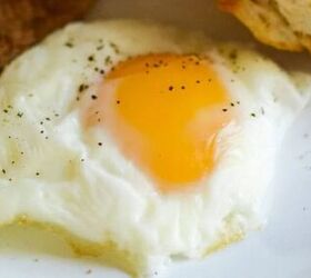 <u>Instead of frying eggs on a pan—cook them like THIS (genius!)</u>